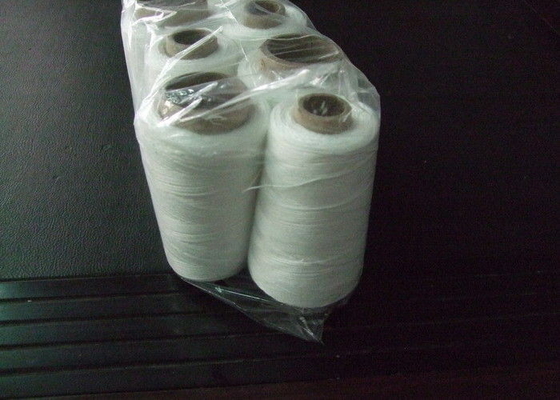 Poliestere bianco crudo trattato termicamente 100% del filato cucirino 40s/2